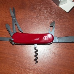 Нож VICTORINOX EVOLUTION S14 2.3903.SE